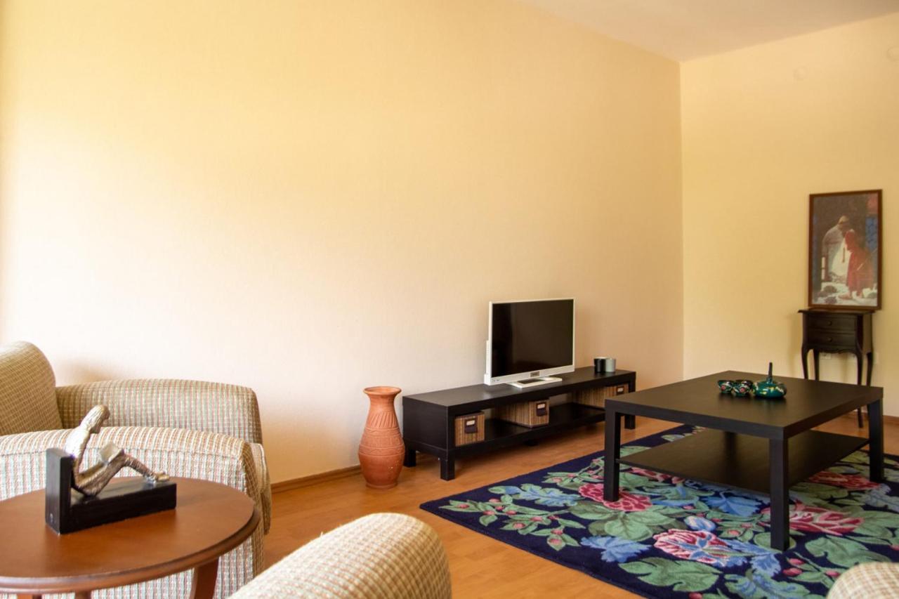 Lovely Flat Near Public Transportation In 伊兹密尔 外观 照片